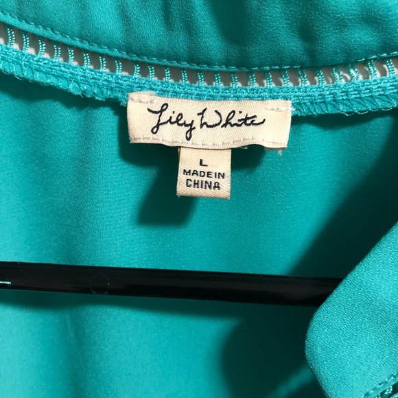 Blouse - Picture 2 of 3